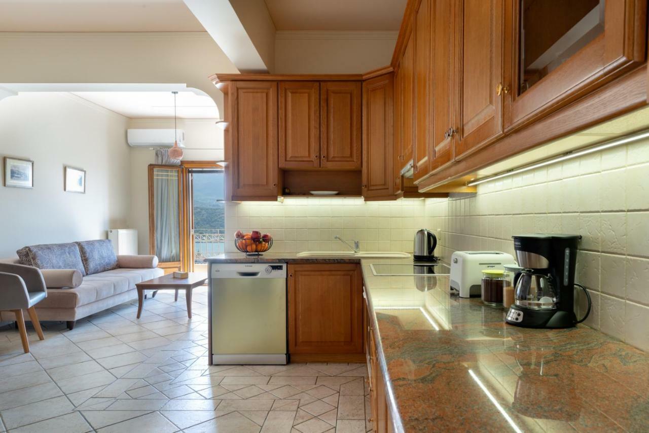 Alexandra'S Cozy Sea View Apartment أرغوستولي المظهر الخارجي الصورة