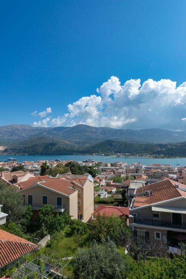 Alexandra'S Cozy Sea View Apartment أرغوستولي المظهر الخارجي الصورة
